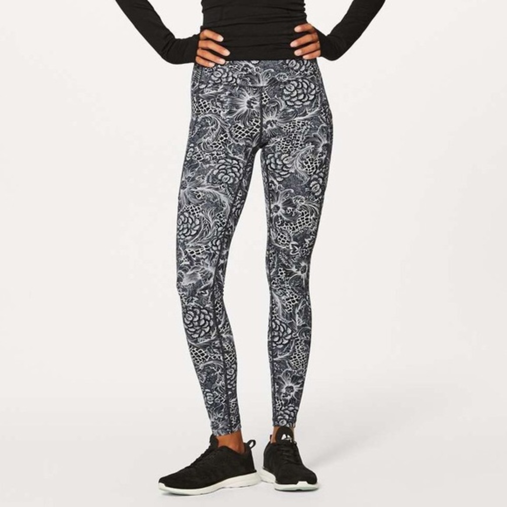 Lululemon Speed Up Tight 28”